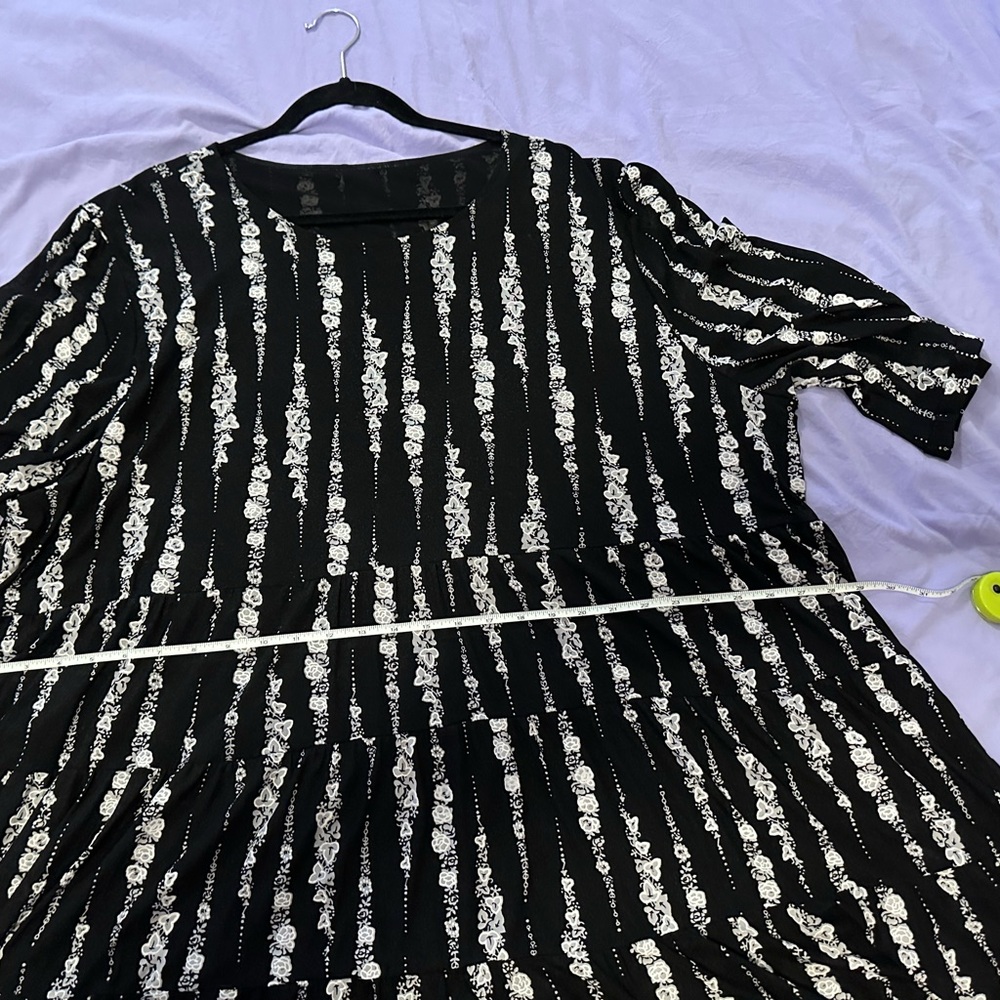 Black and White Plus Size Women's long tunic shirt or short dress
